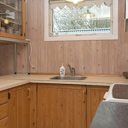 5 Person In Bjert Ferienhaus Binderup Strand