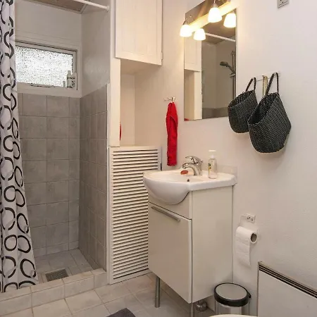 5 Person In Bjert Hébergement de vacances *